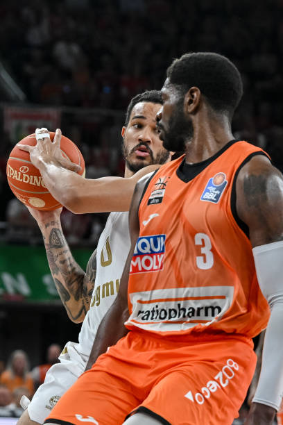 这位35岁 这位35岁