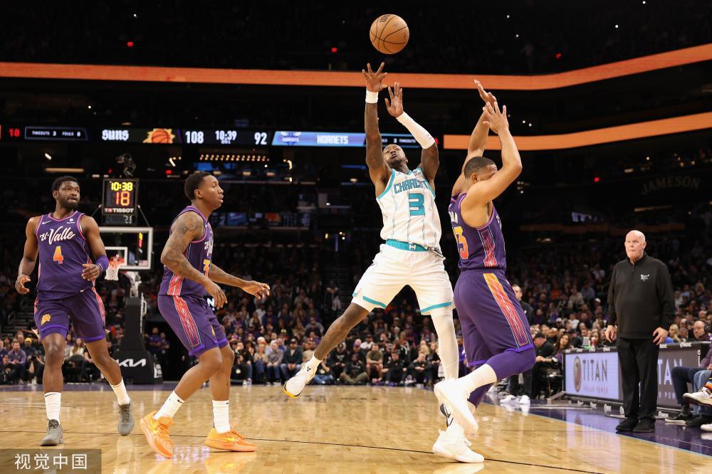 一个引领潮 一个引领潮